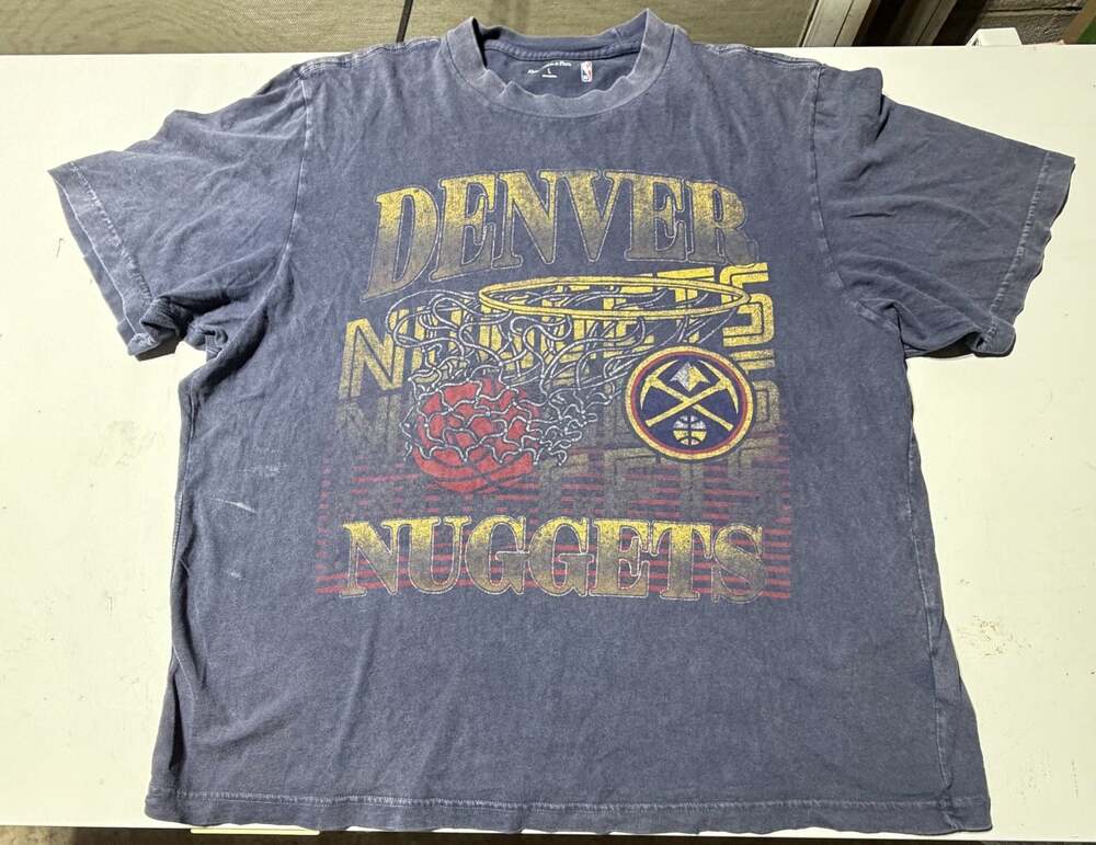 Abercrombie & Fitch x NBA Denver Nuggets Champions Graphic T-Shirt Size L